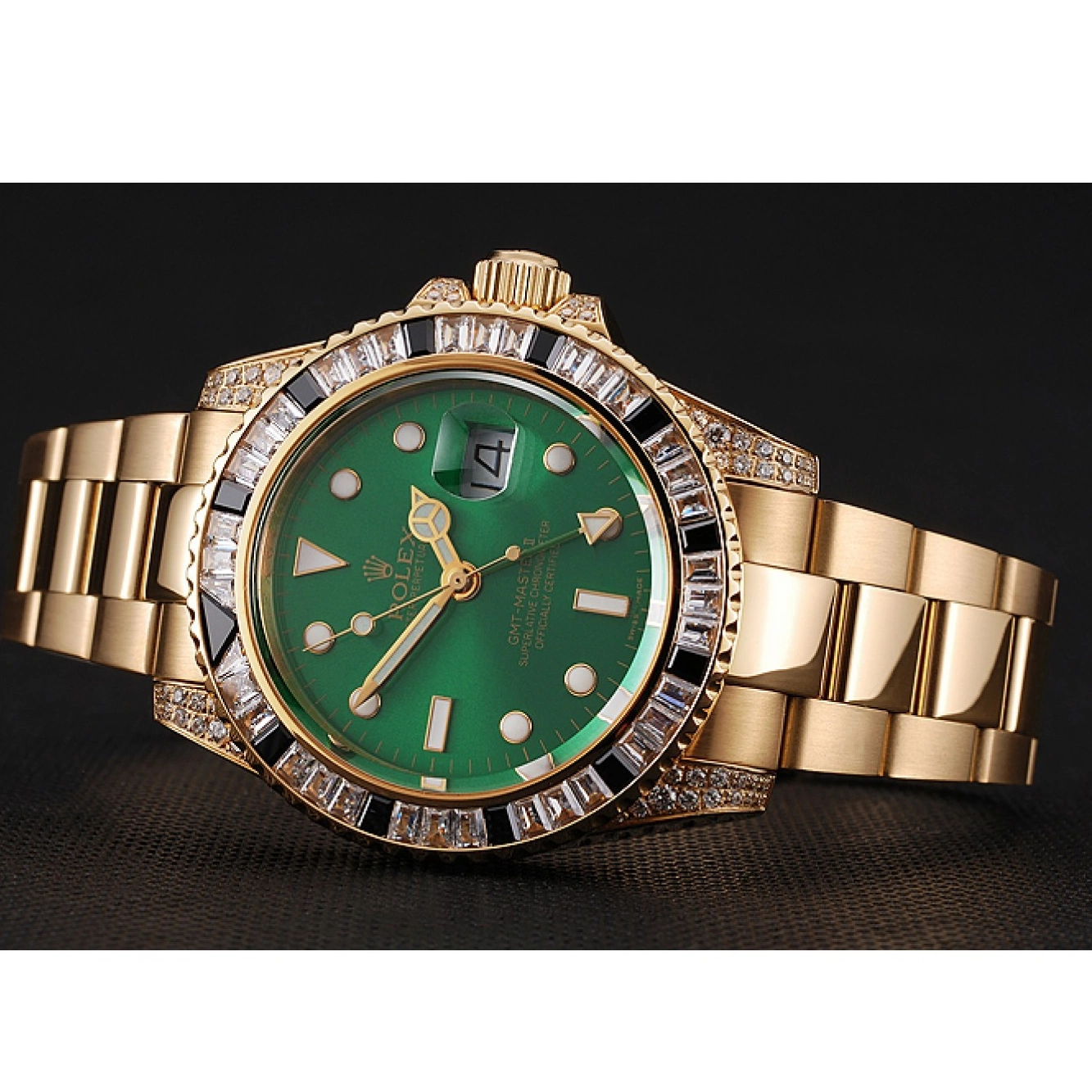 Aaa replica watch Master Bracelet Stone Case Set Swiss Rolex 1453748 GMT II Green Bezel Gold And Dial 0723
